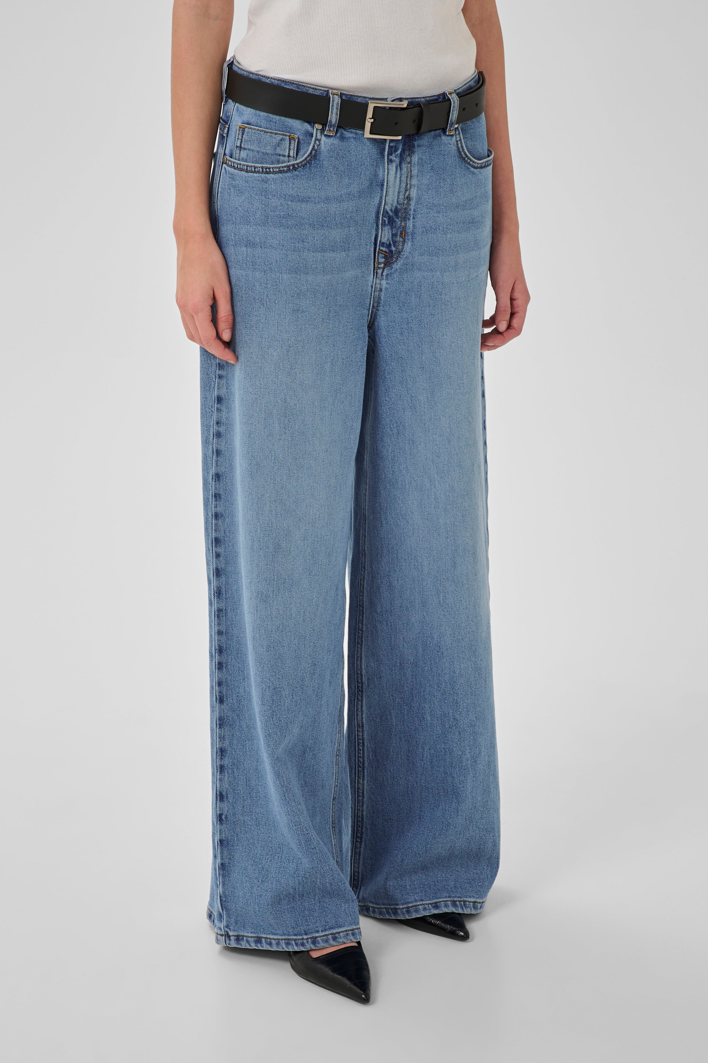 MWJessie 139 low-Crotch X-wide