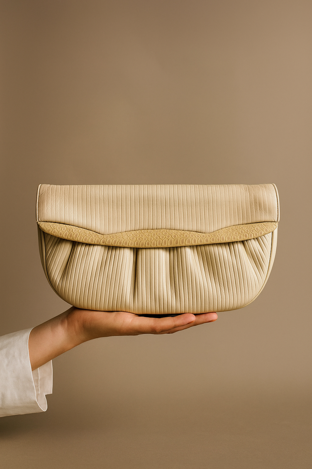 Vintage Crèmekleurige Leren Clutch