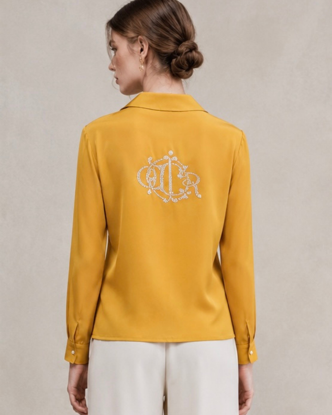 Vintage Christian Dior Blouse - 100% Zijde met Parelknopen