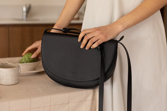 Soma half Moon Bag - Monk & Anna