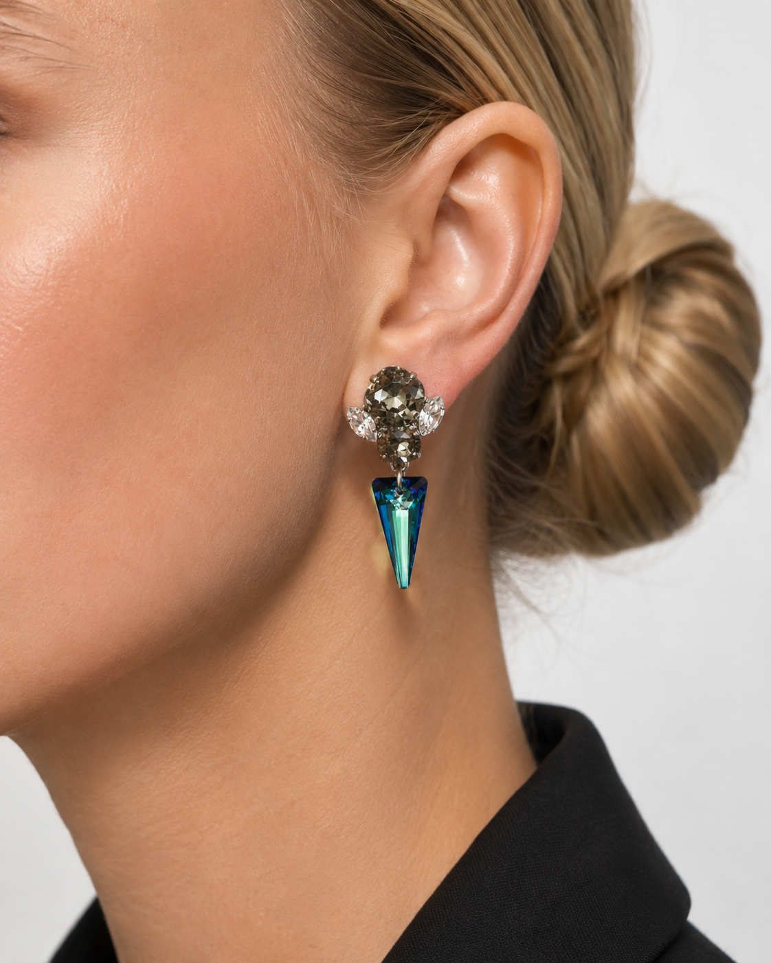 Bermude Blue Swarovski Crystal oorbellen