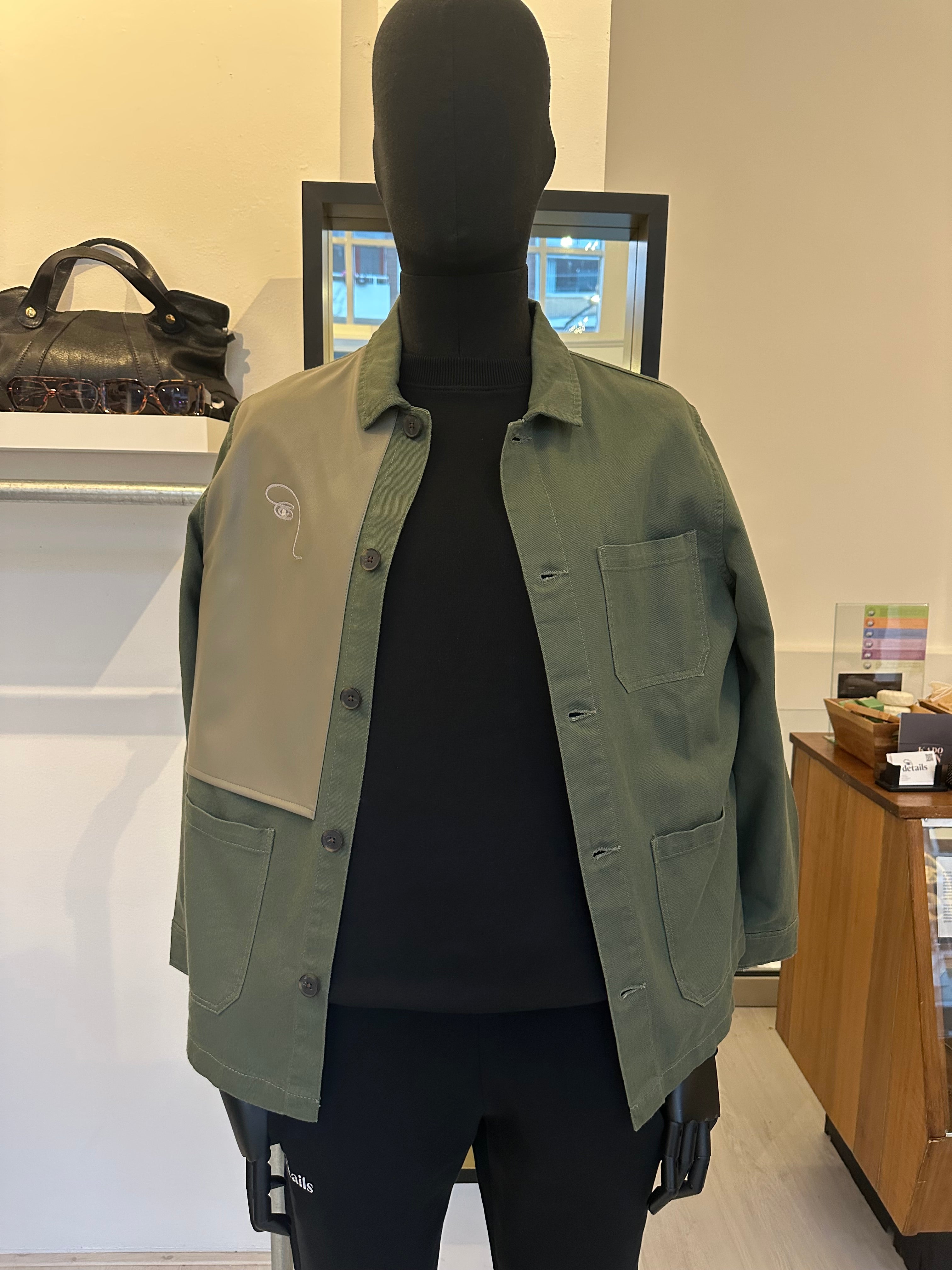 Unisex Atelier Jacket – Stijlvol & Duurzaam